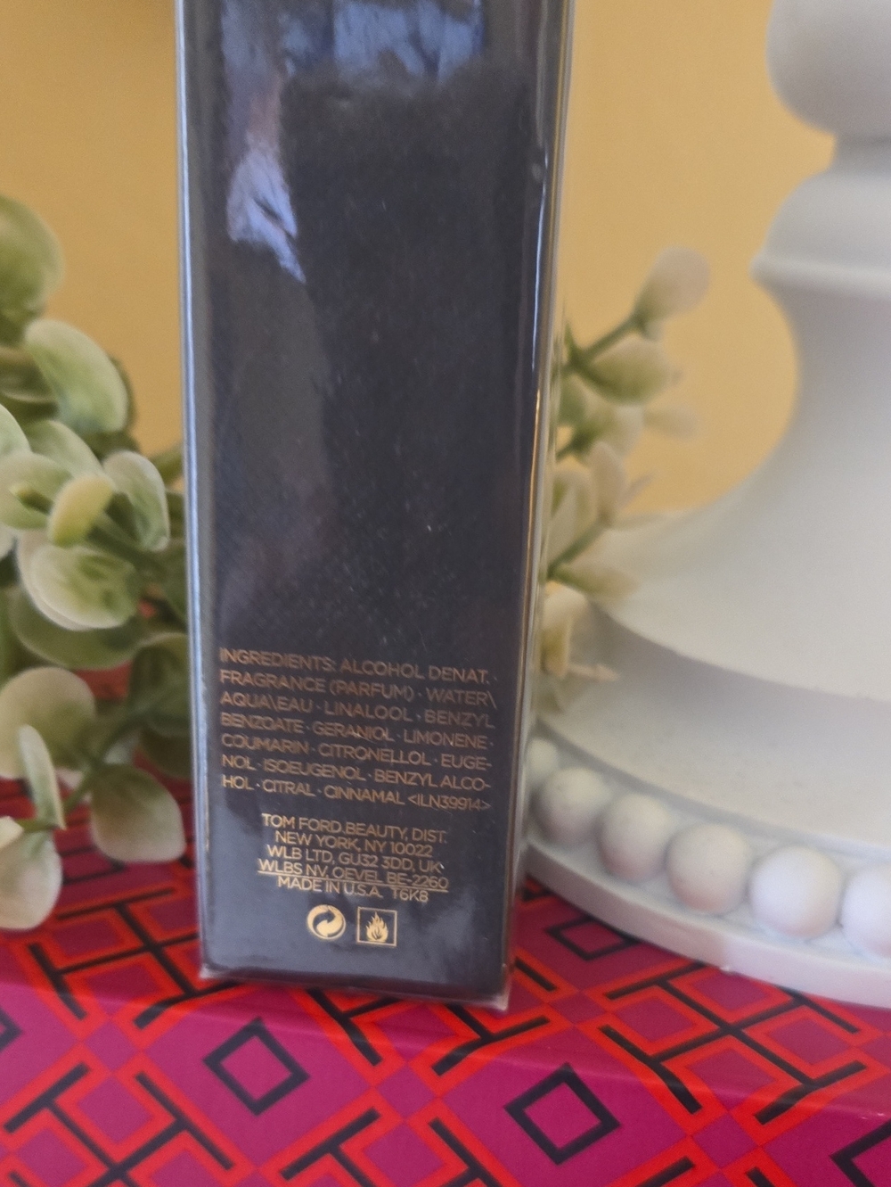 Tom Ford Black & Gold Tobacco Vanille Original Packaging - Picture 2 of 3
